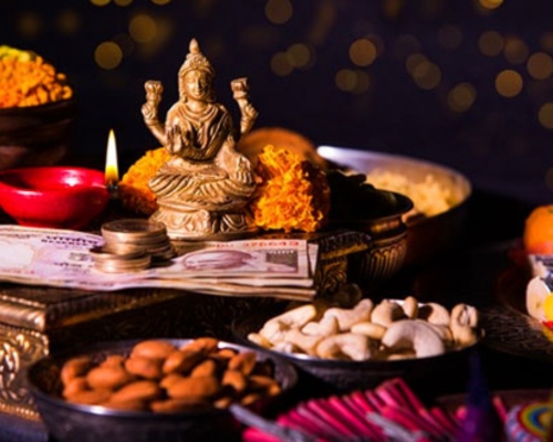 Hindi_North_Indian_Bihari_Pandits_Book_Pandit_Online_Now_In_Bangalore_Hyderabad_Chennai_Kolkata_Delhi_Mumbai_For_Dhanteras_Dhanatrayodashi_Dhanvantari_Trayodashi_Puja_Pooja_Through_Vedyagya