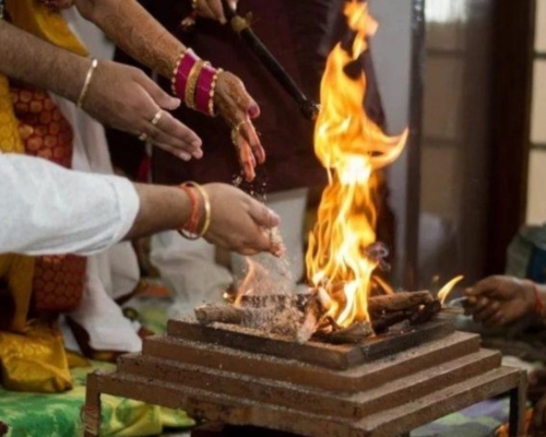 Hindi_North_Indian_Bihari_Pandits_Book_Pandit_Online_Now_In_Bangalore_Hyderabad_Chennai_Kolkata_Delhi_Mumbai_For_Santan_Prapti_Puja_Pooja_Through_Vedyagya