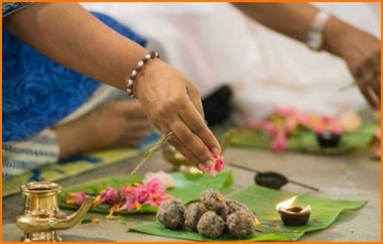 Hindi_North_Indian_Bihari_Pandits_Book_Pandit_Online_Now_In_Bangalore_Hyderabad_Chennai_Kolkata_Delhi_Mumbai_For_Masik_Tarpan_Puja_Pooja_Through_Vedyagya